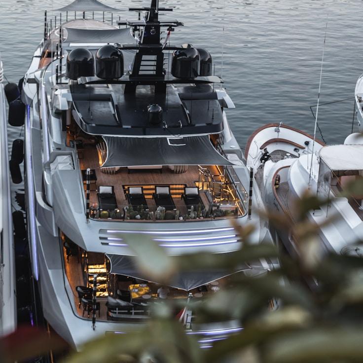 Exquisite dining on board